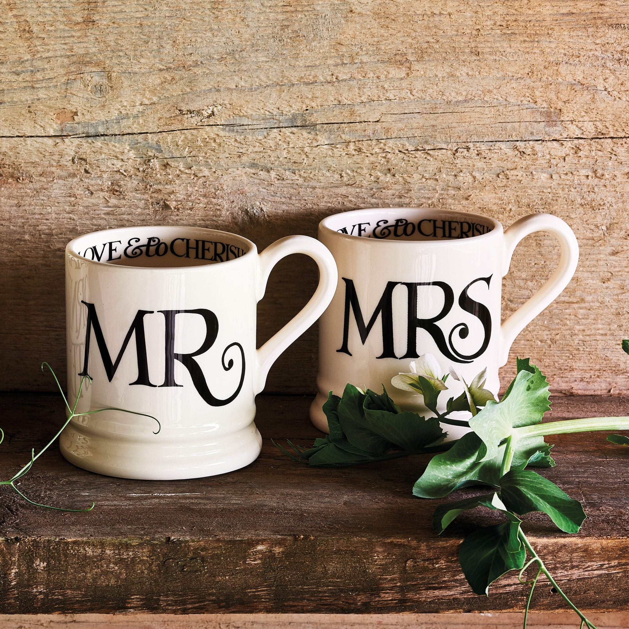 Black Toast Mr & Mrs 2 x 1/2 Pt Mugs Boxed